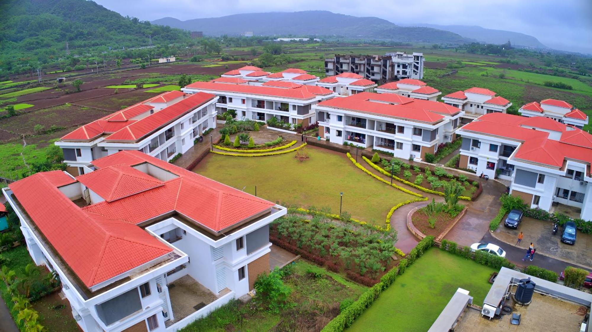Mizzle Exotica Lonavala Apartment Exterior photo